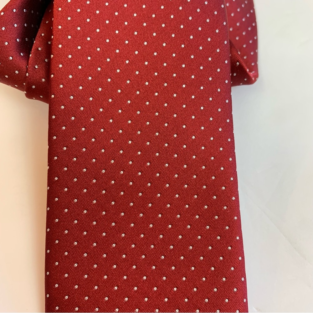 Alfani Neck Tie Burgundy Red with Light Blue tiny dots. Standard size